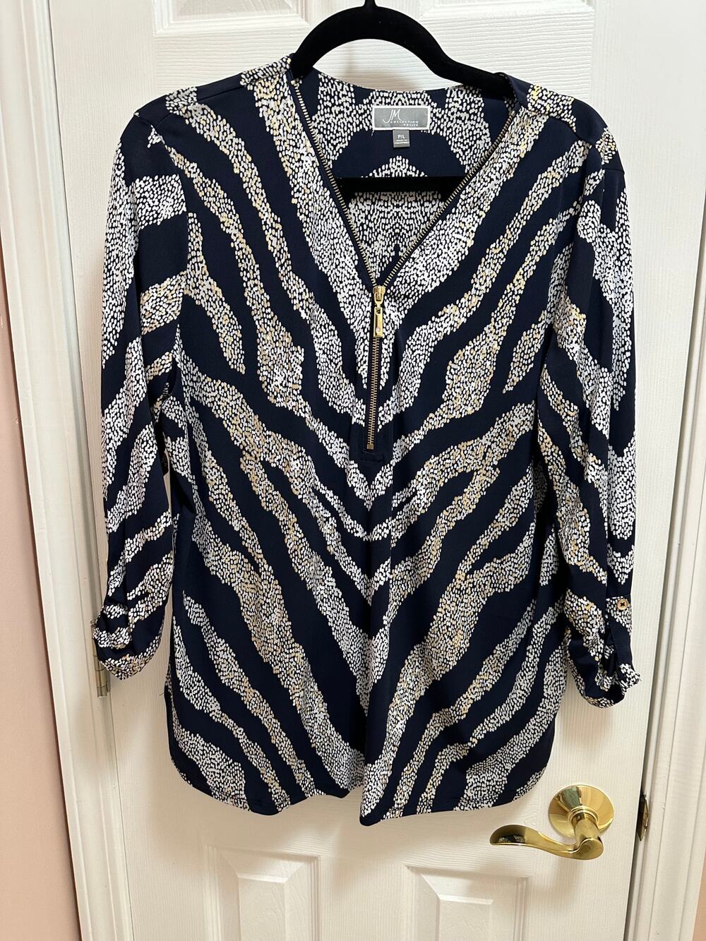 JM Collection Blouse Petite Large Animal Print Black gray Sparkle